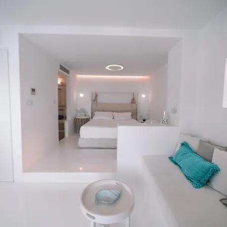 Nelya (adults Only) * Megalochori (Santorini)